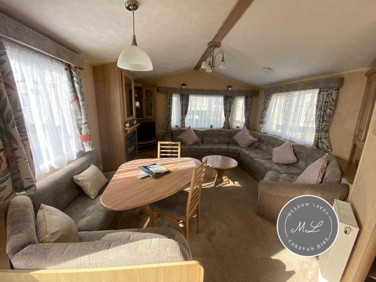 Coral Beach - Row 73 Van 2, Central Heating, Wifi, Bed Linen - Meadow Lakes Caravan & Lodge Hire Ingoldmells Exterior foto